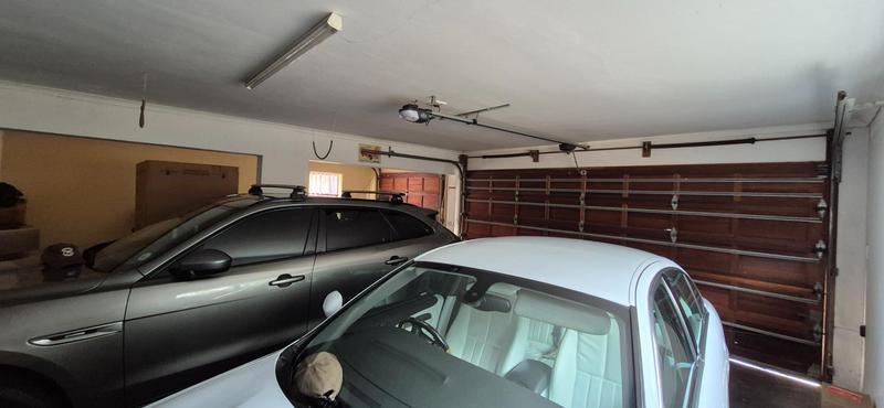 To Let 4 Bedroom Property for Rent in Hersham Western Cape